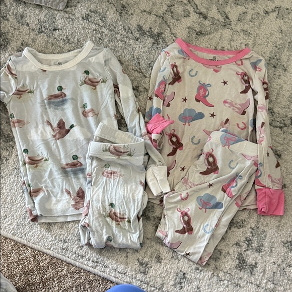 Caden Lane Other - Caden Lane Kids Pajama Set with Duck and Cowboy Prints
